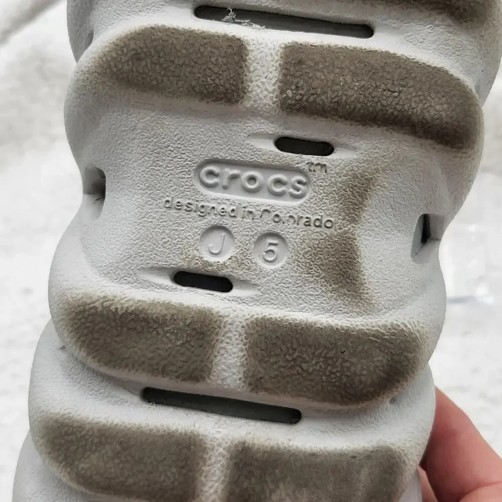 Crocs Echo grey Clog  slip on size  J 5